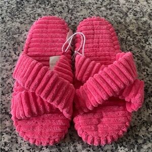 NWT Sugar & Jade slippers